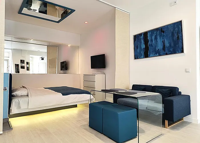 Mirror Apartments
