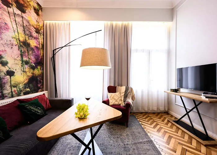 Arts Apartments - Krakow Old Town